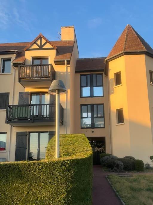 Le Rivabella Apartment Ouistreham Exterior photo